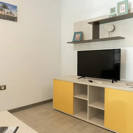 Santa Monica Pool & Mamaia Nord Apartament